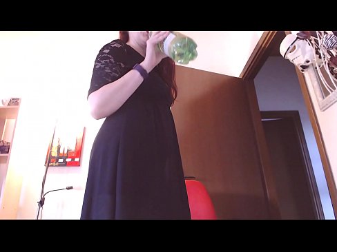 ❤️ Pokorni rob koji voli prljave i sočne gaćice primoran je da masturbira nakon što pogleda ovaj video! ❤️ Super porno kod nas ❌