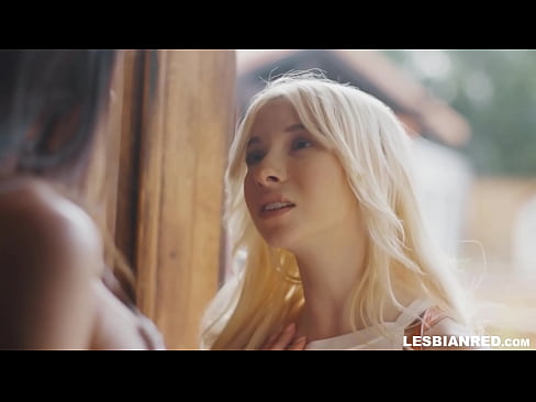 ❤️ Djevojka dolazi kući nekoliko mjeseci kasnije i na kraju jede mačkinu macu ❤️ Super porno kod nas ❌
